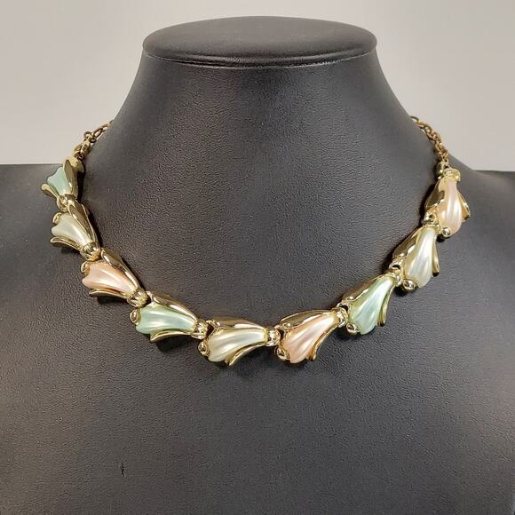 Pastel Pink & Seafoam Green Necklace & Clip Earrings Set Molded Plastic Lucite - Picture 2 of 16